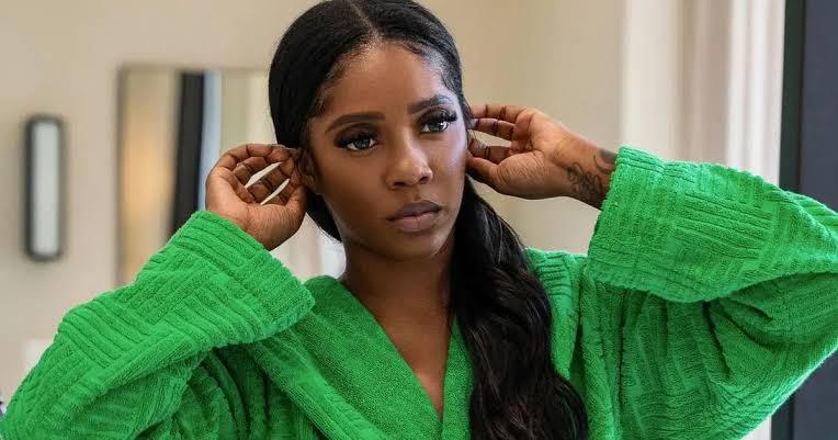 Tiwa Savage faces criticism online after reacting to the reported kidnapping of schoolchildren and teachers in Oyo State.